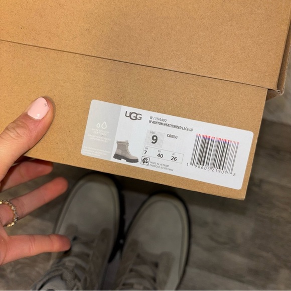 UGG | Ashton Weatherized Lace Up Boots In Cobble Grey - Picture 8 of 9